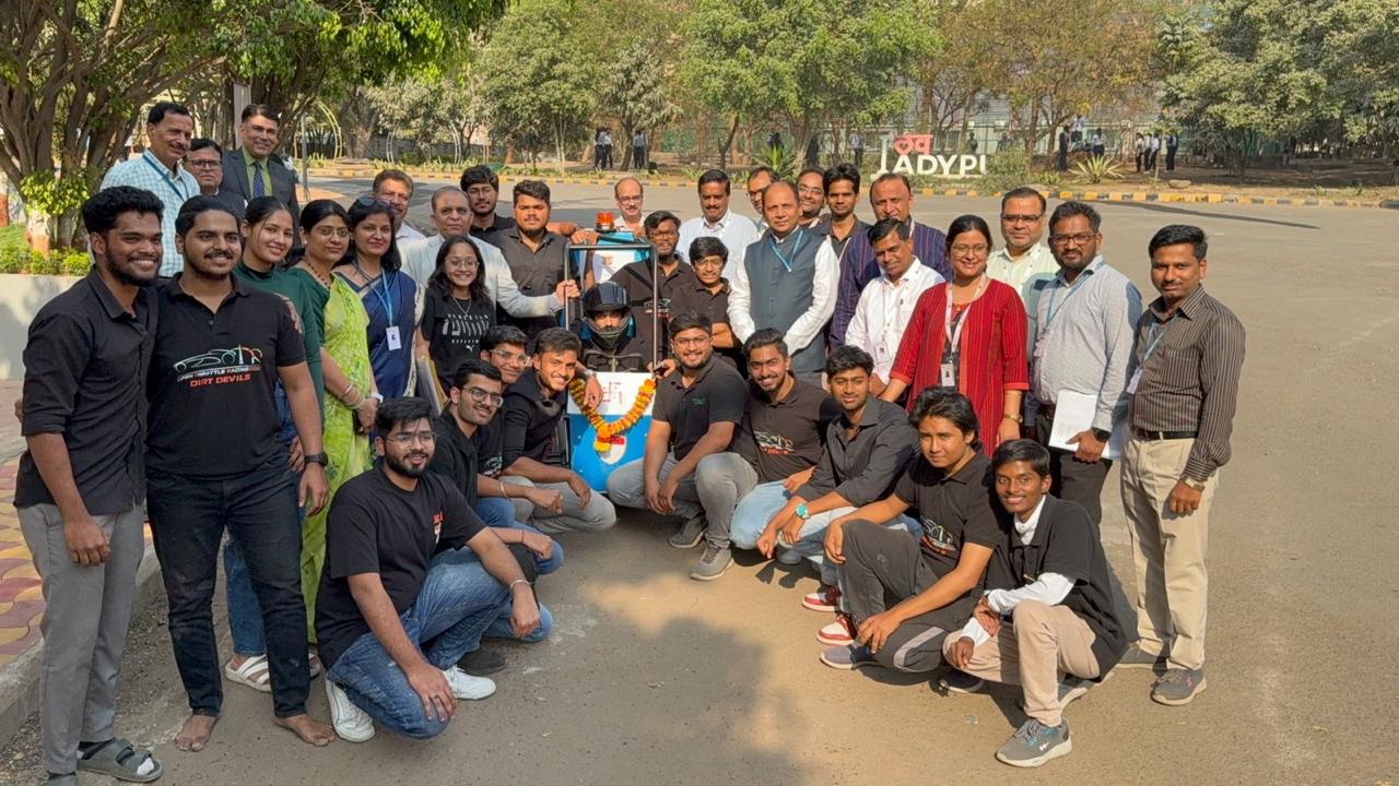 Team Avinya with ADYPU Vice Chancellor, Dean and faculty advisor during vehicle inauguration
